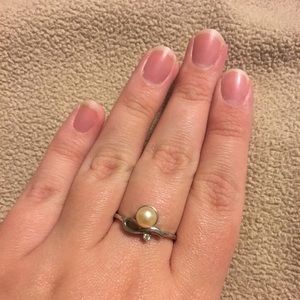 Vantel Pearls Ribbon of Hope Ring